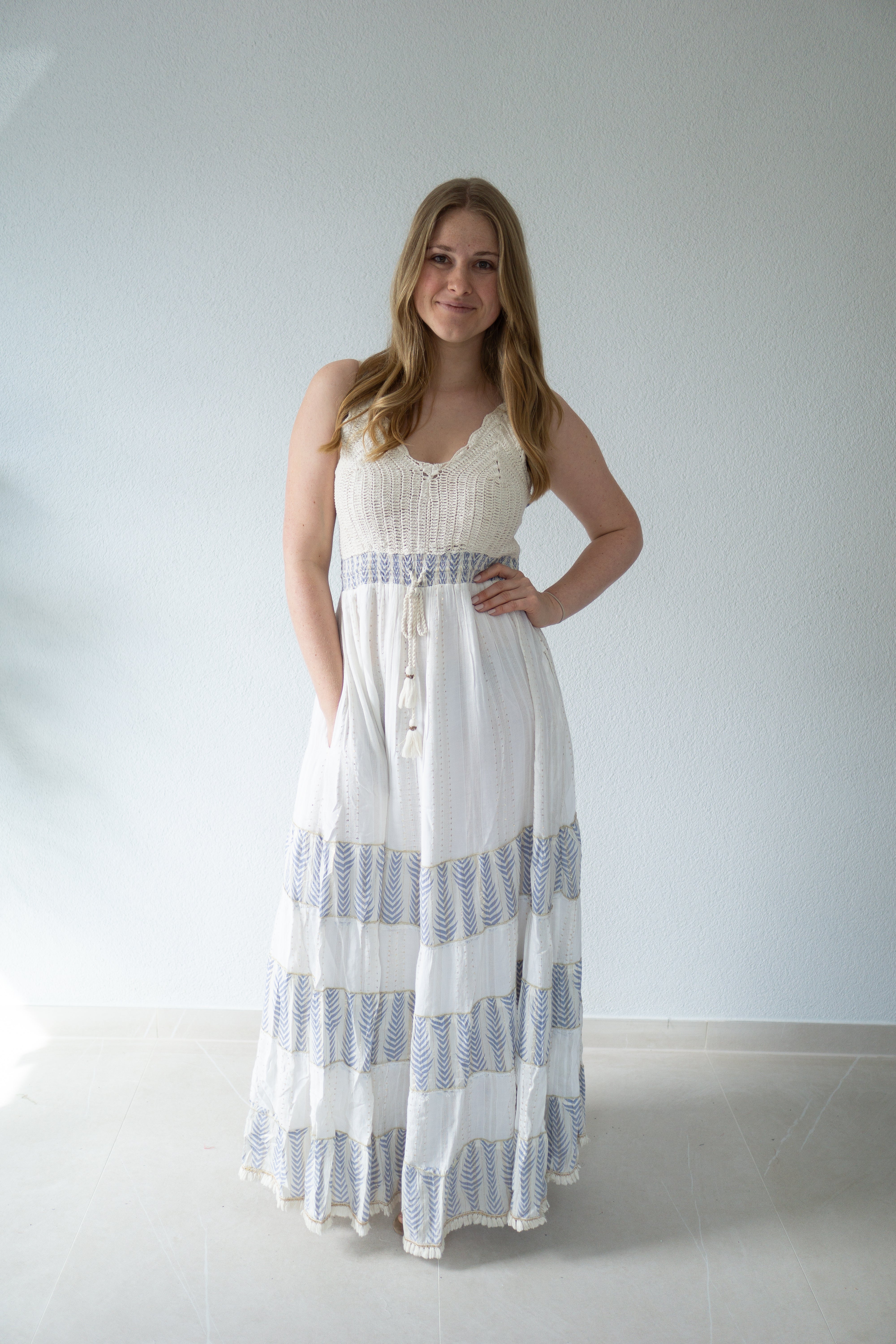 Häkel-Maxikleid aus der Elfenbeinküste