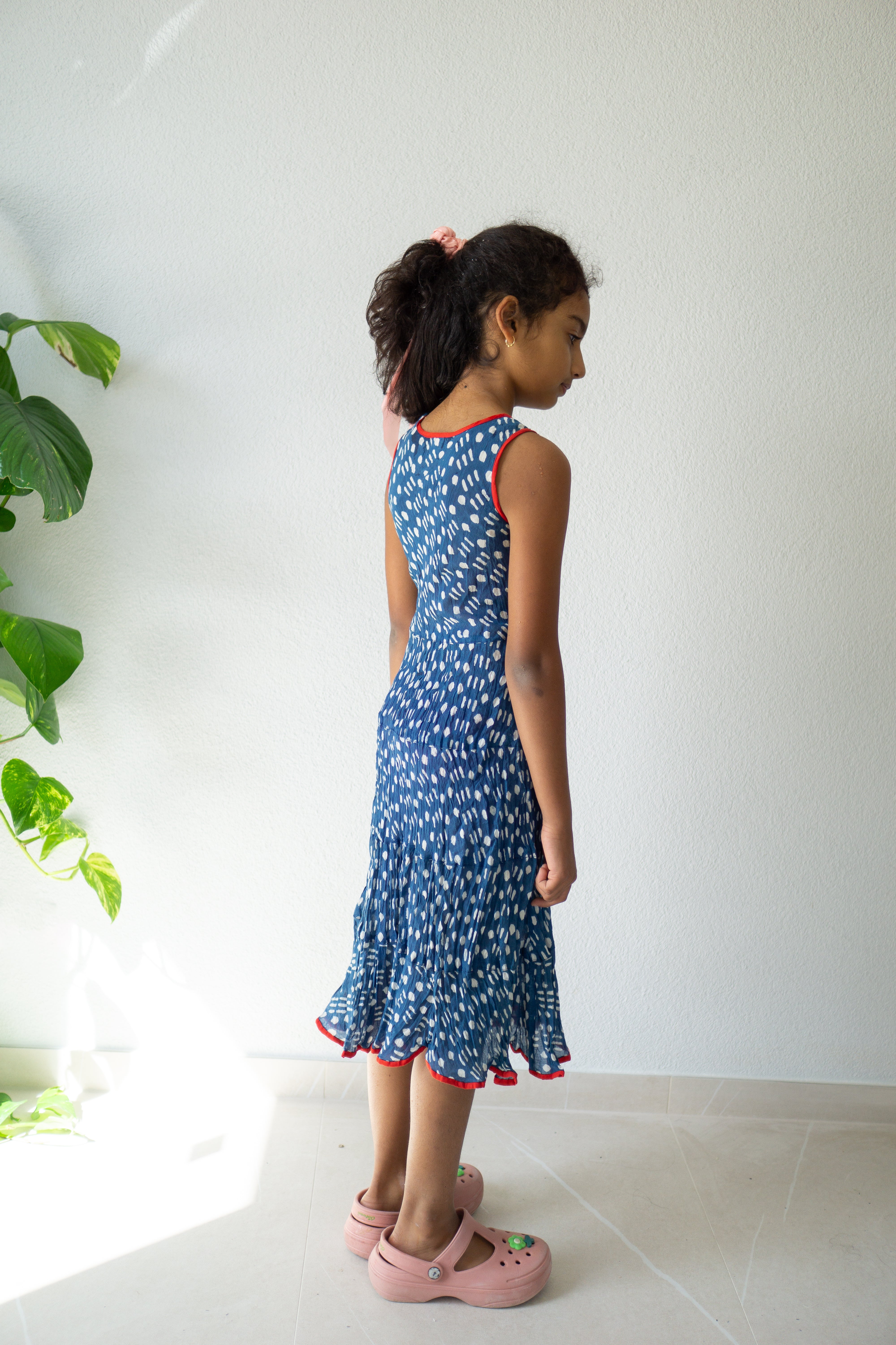 Indigo Breeze Handbedrucktes Kleid