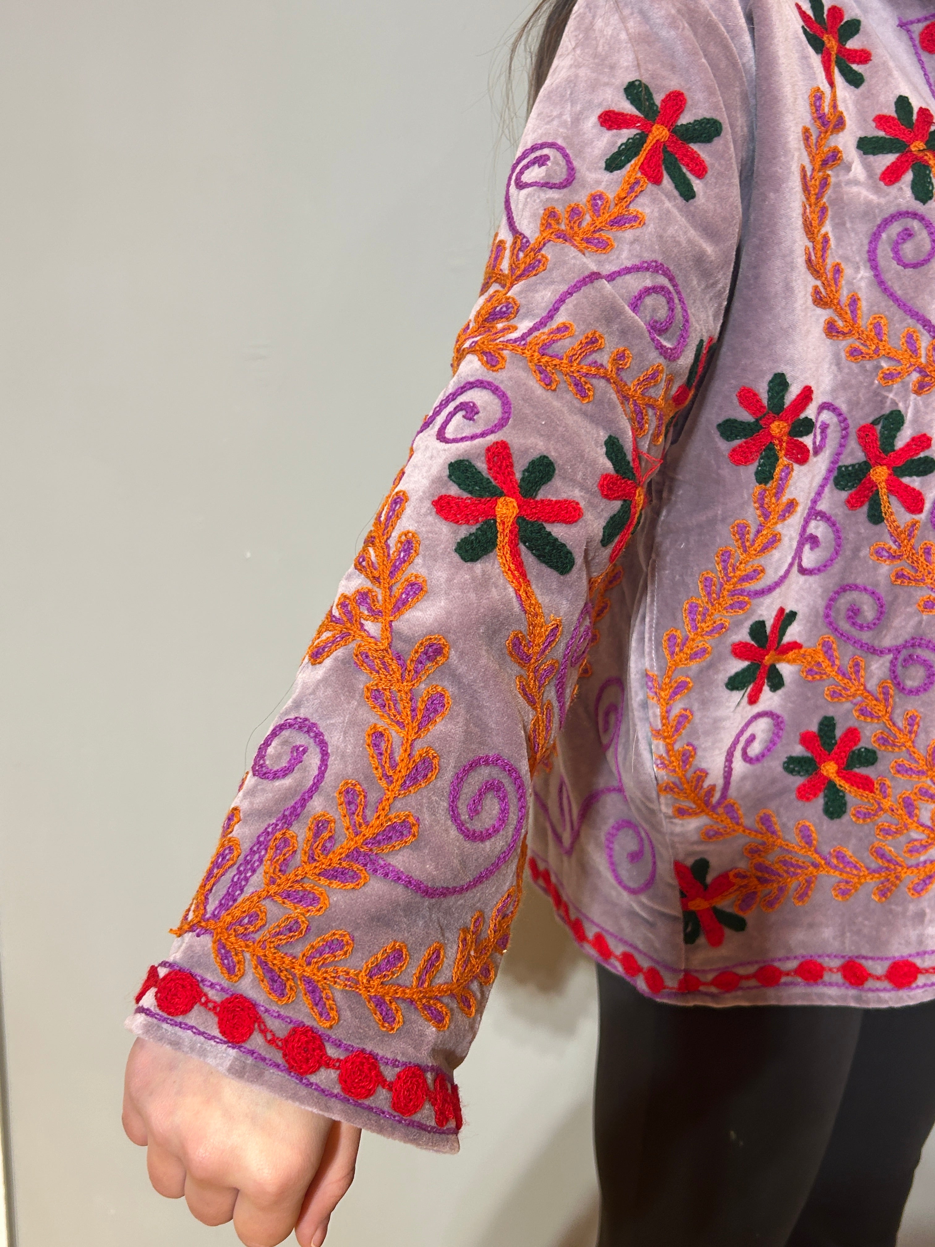Hand-Embroidered Velvet Suzani Jacket - Soft Lavender