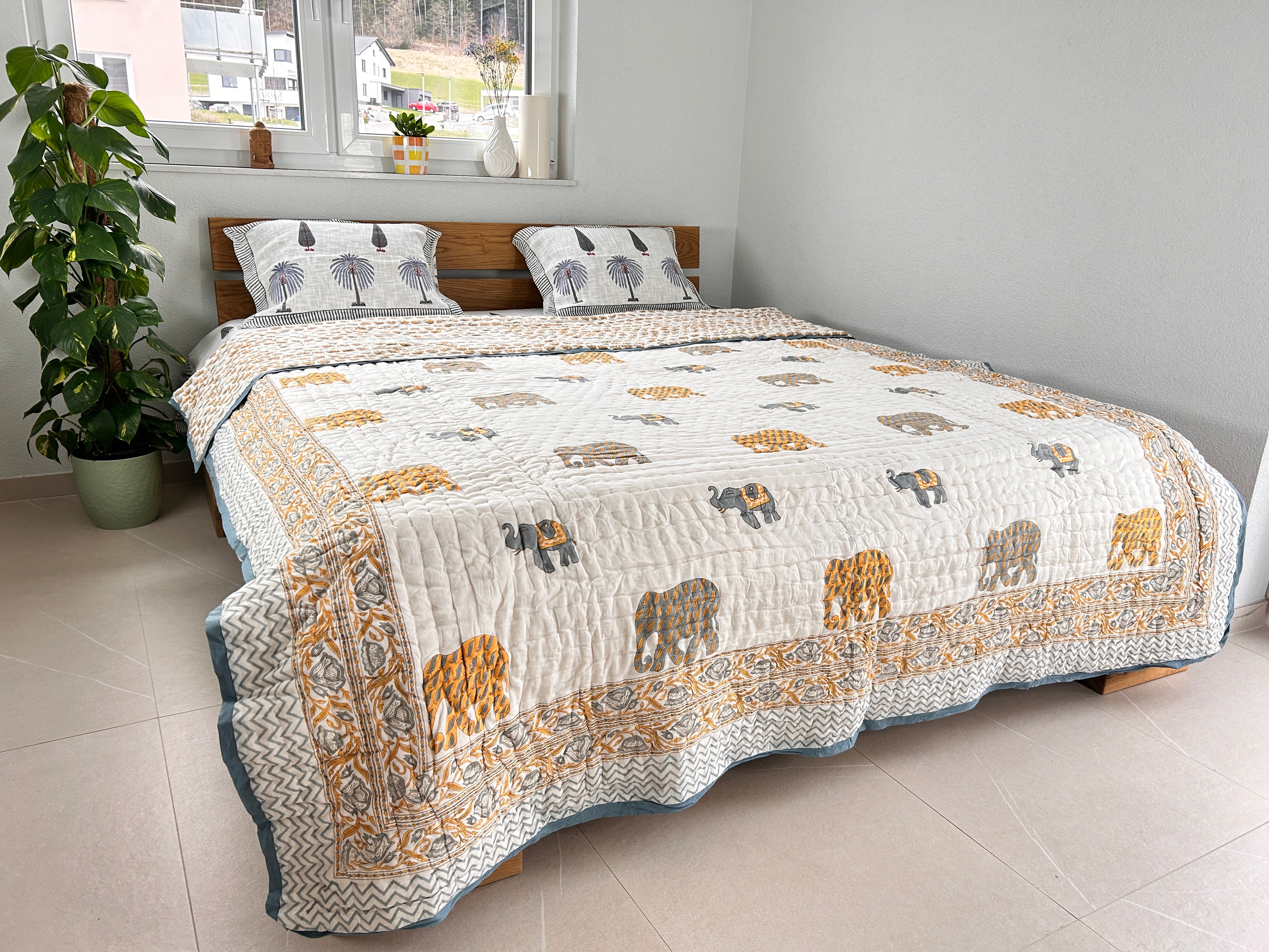 Handblockdruck Wendesteppdecke (Doppelbett) – Elefant & Palme