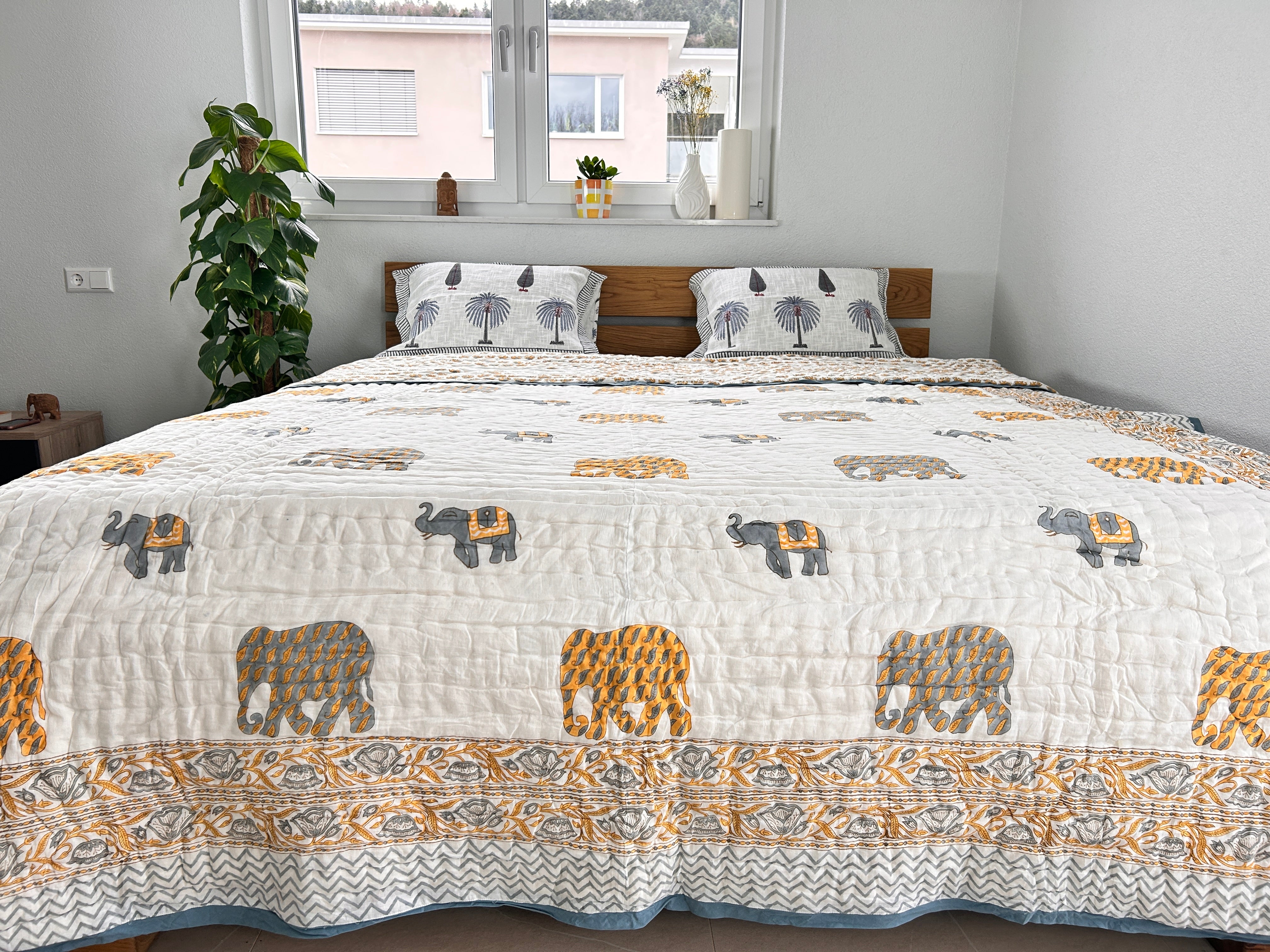 Handblockdruck Wendesteppdecke (Doppelbett) – Elefant & Palme