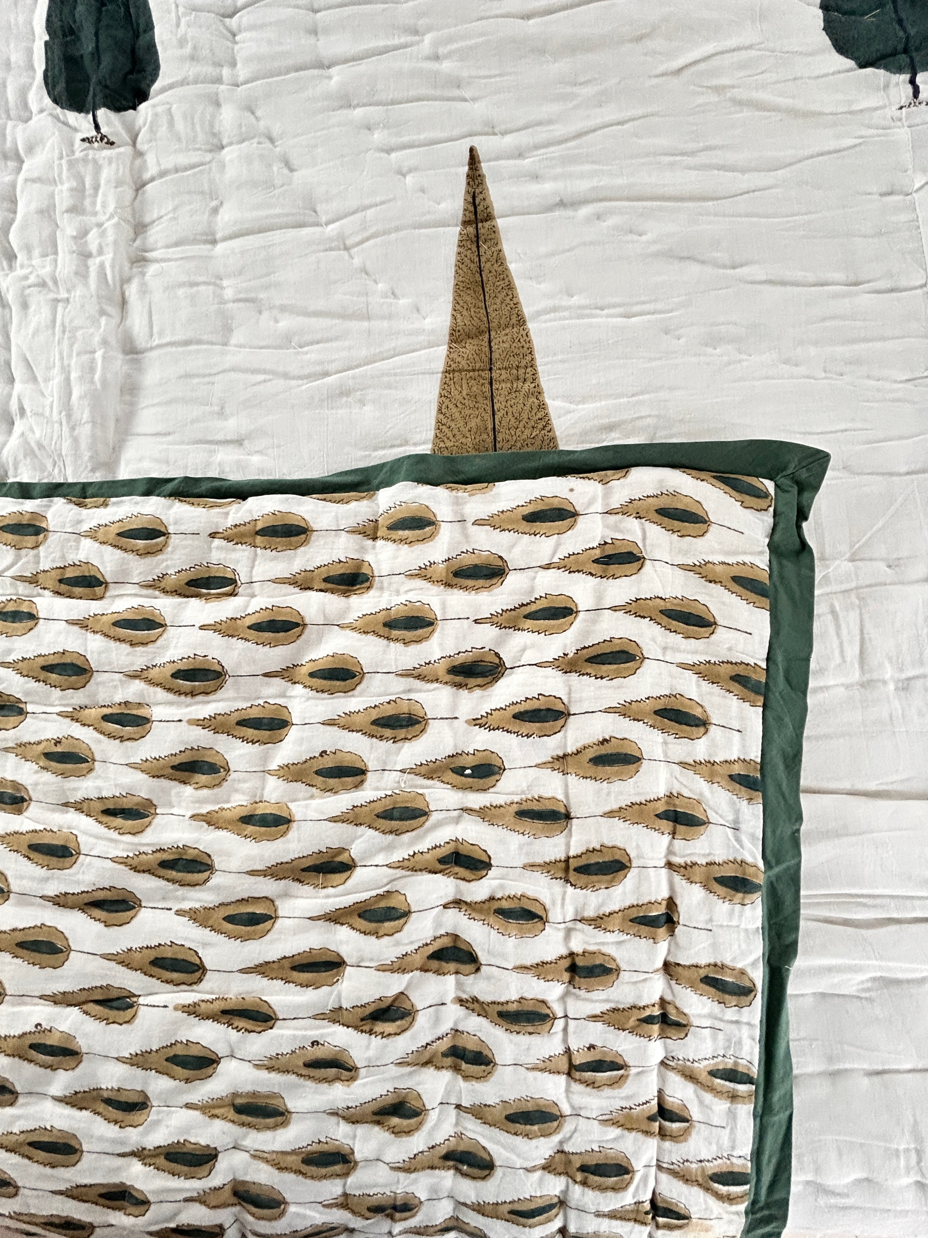 Hand Block Printed Reversible Quilt (Double Bed) – Feather & Palm