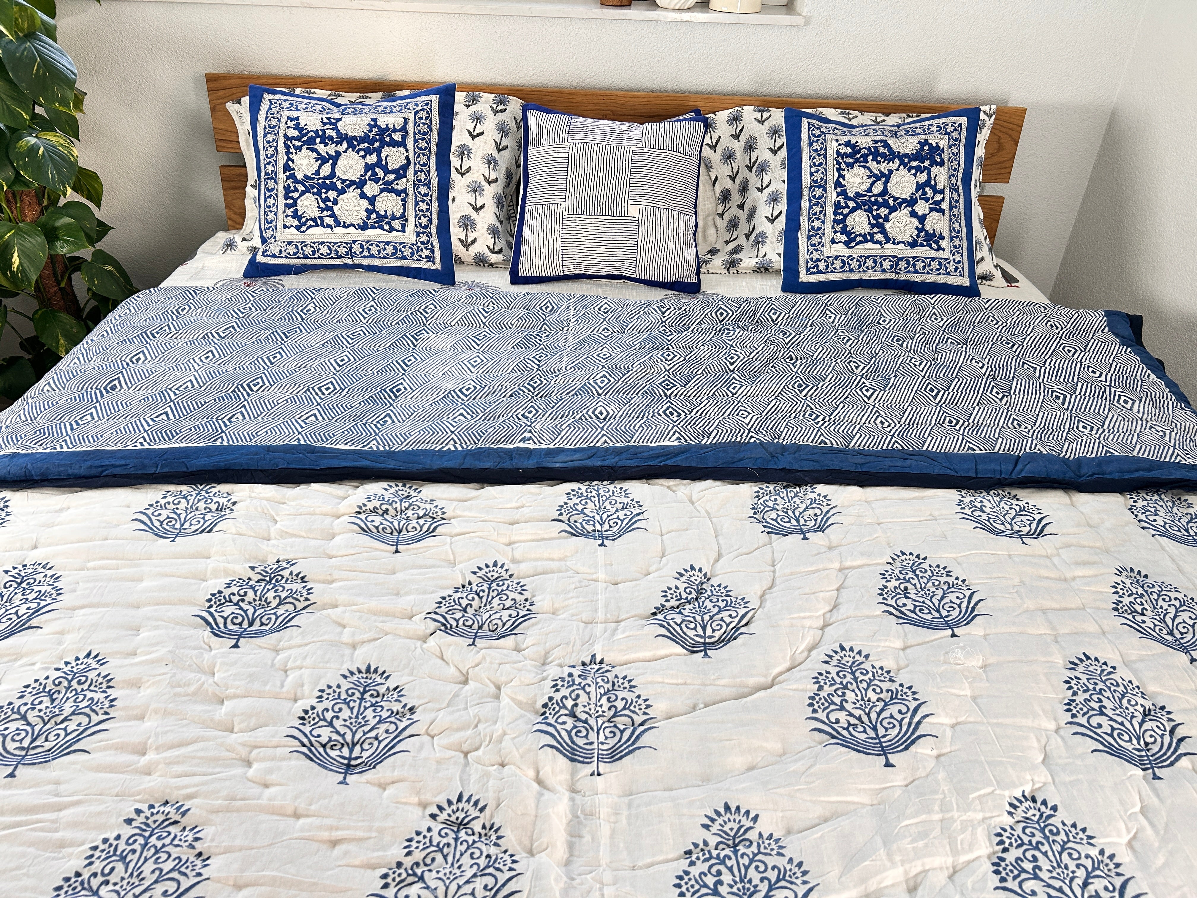 Handgeblockter Wendequilt (Doppelbett) – Navy Lebensbaum