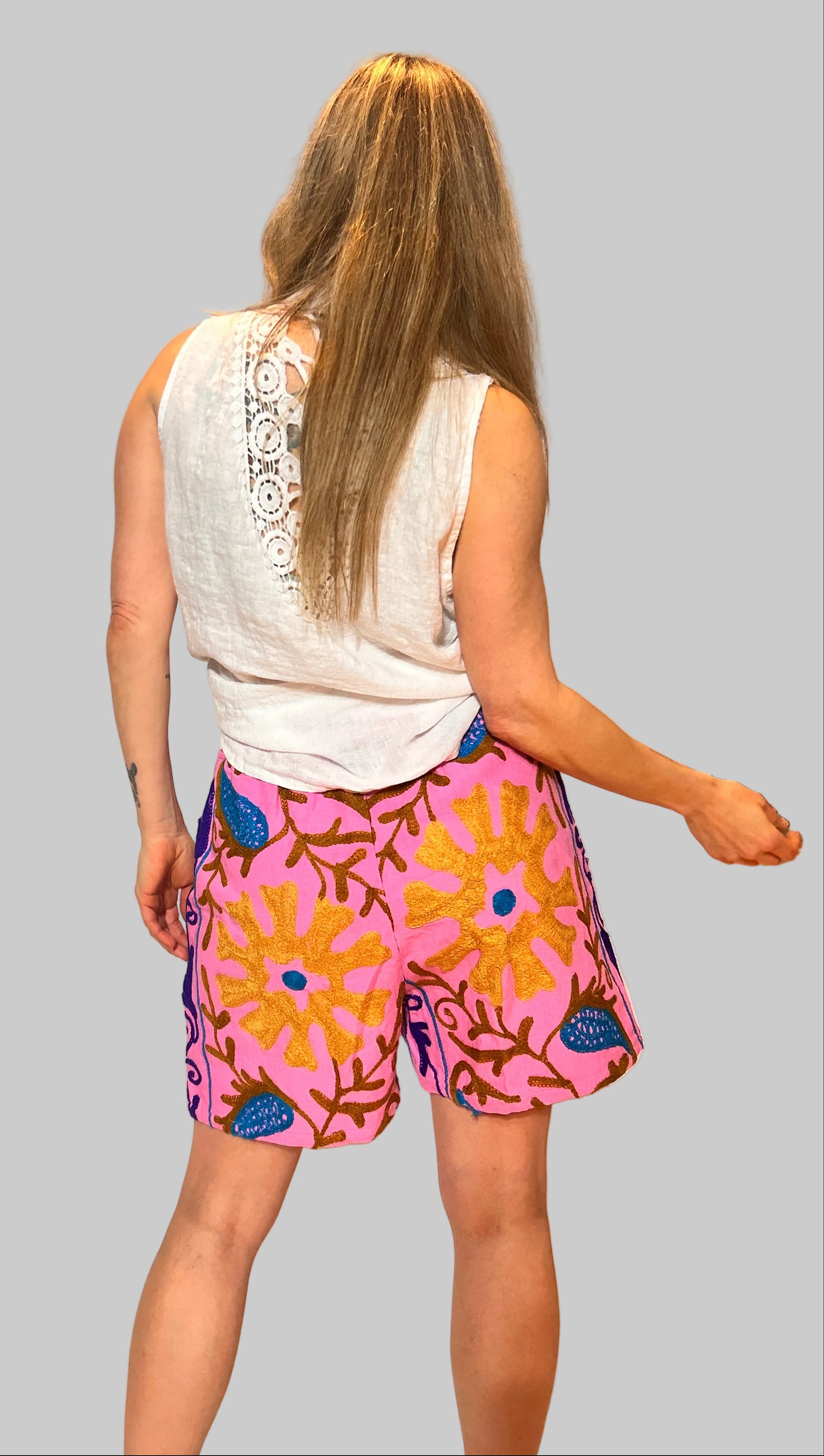 Suzani Hand-Embroidered Shorts – Pink Daisy Bloom