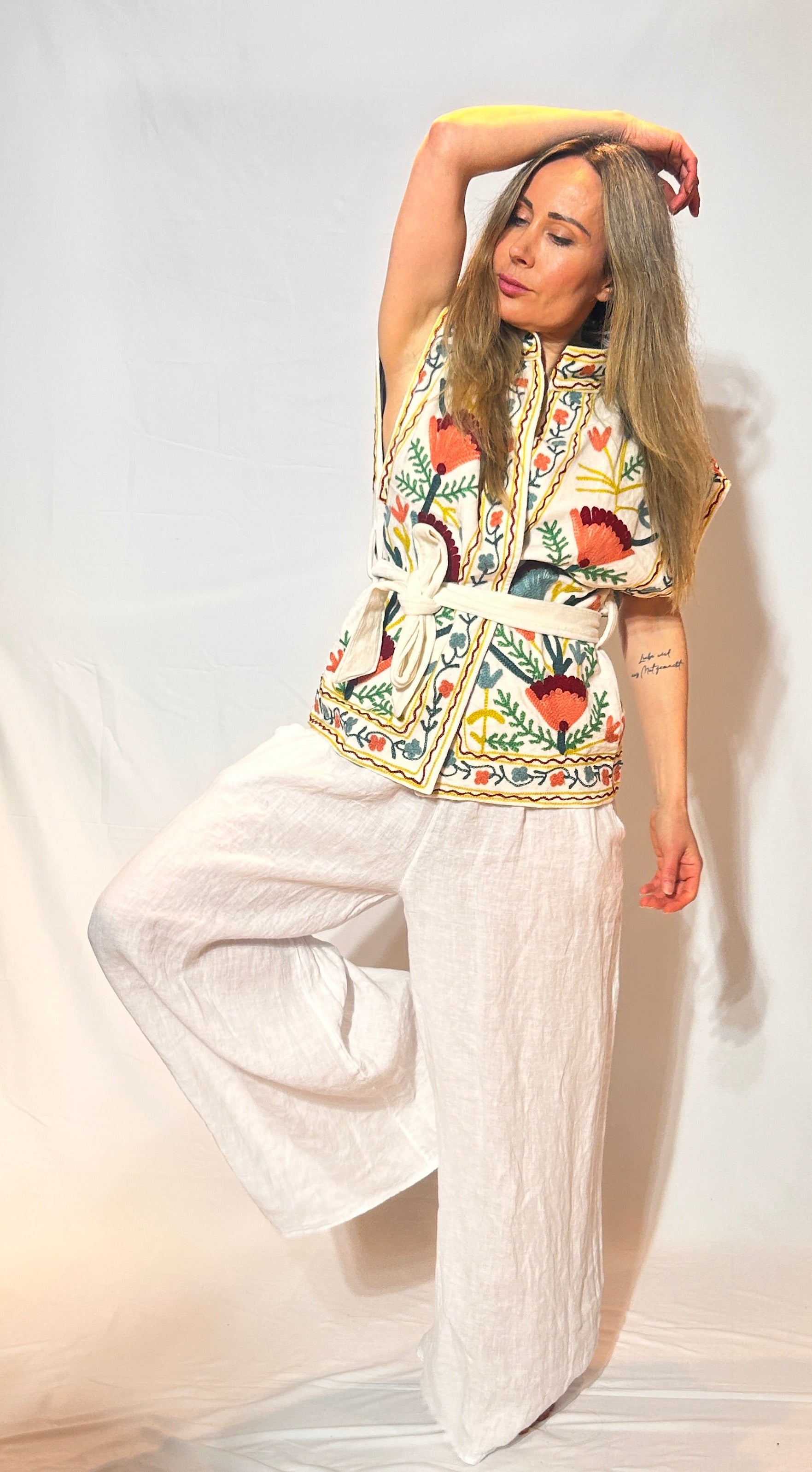 Suzani Hand-Embroidered Vest – Ivory Pomegranate Garden