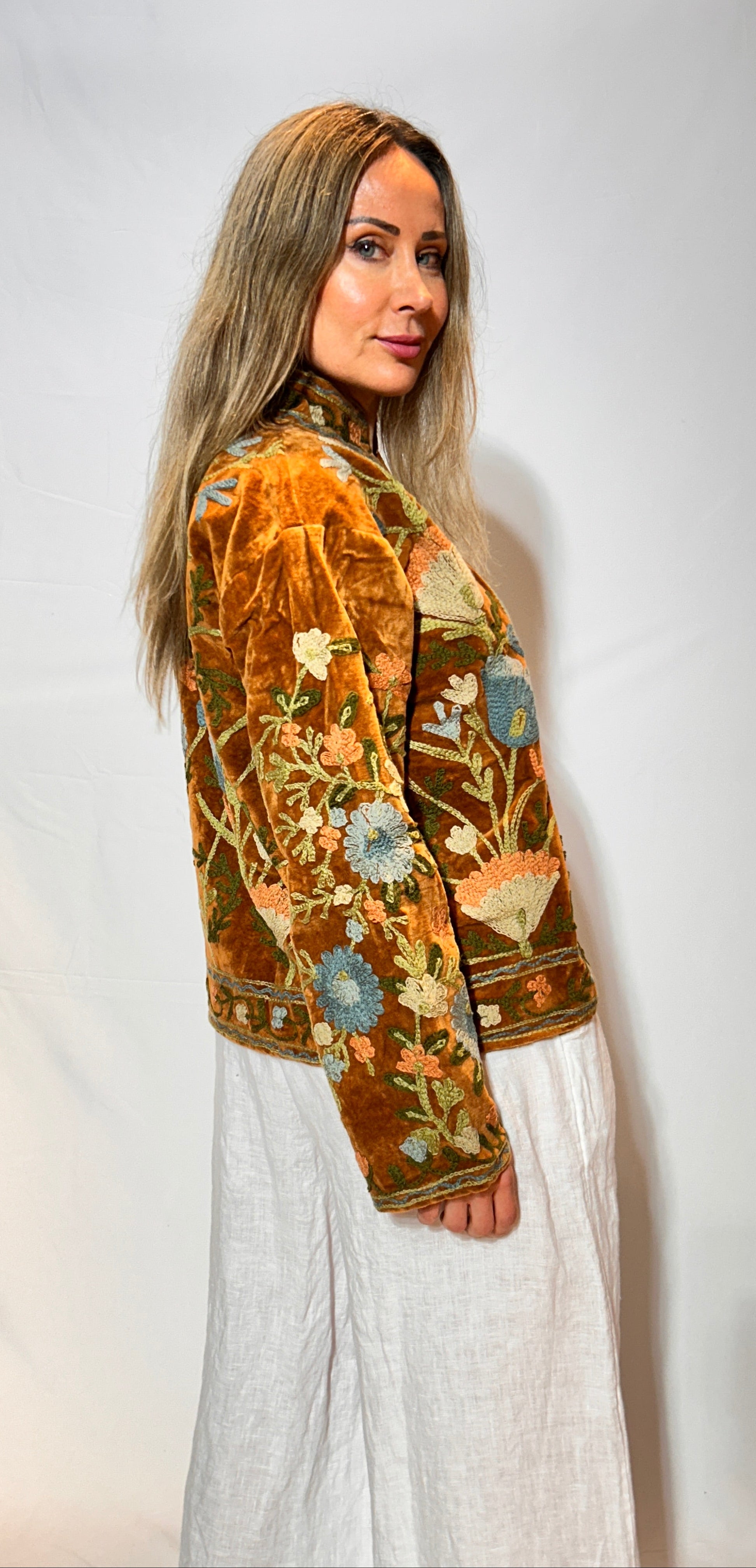Suzani Velvet Jacket – Amber Harvest Bloom