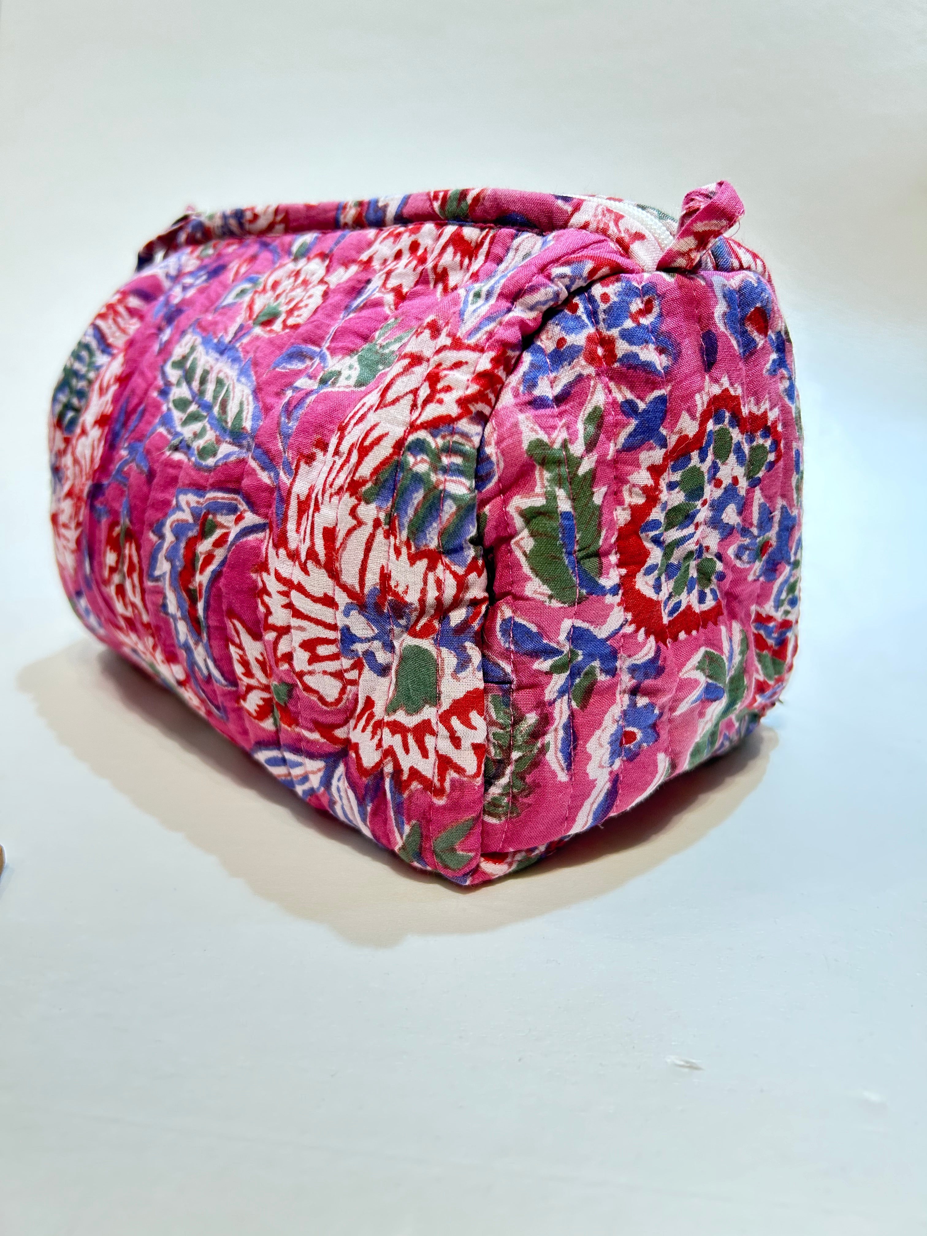 Pink Blossom Stepptasche mit Reißverschluss