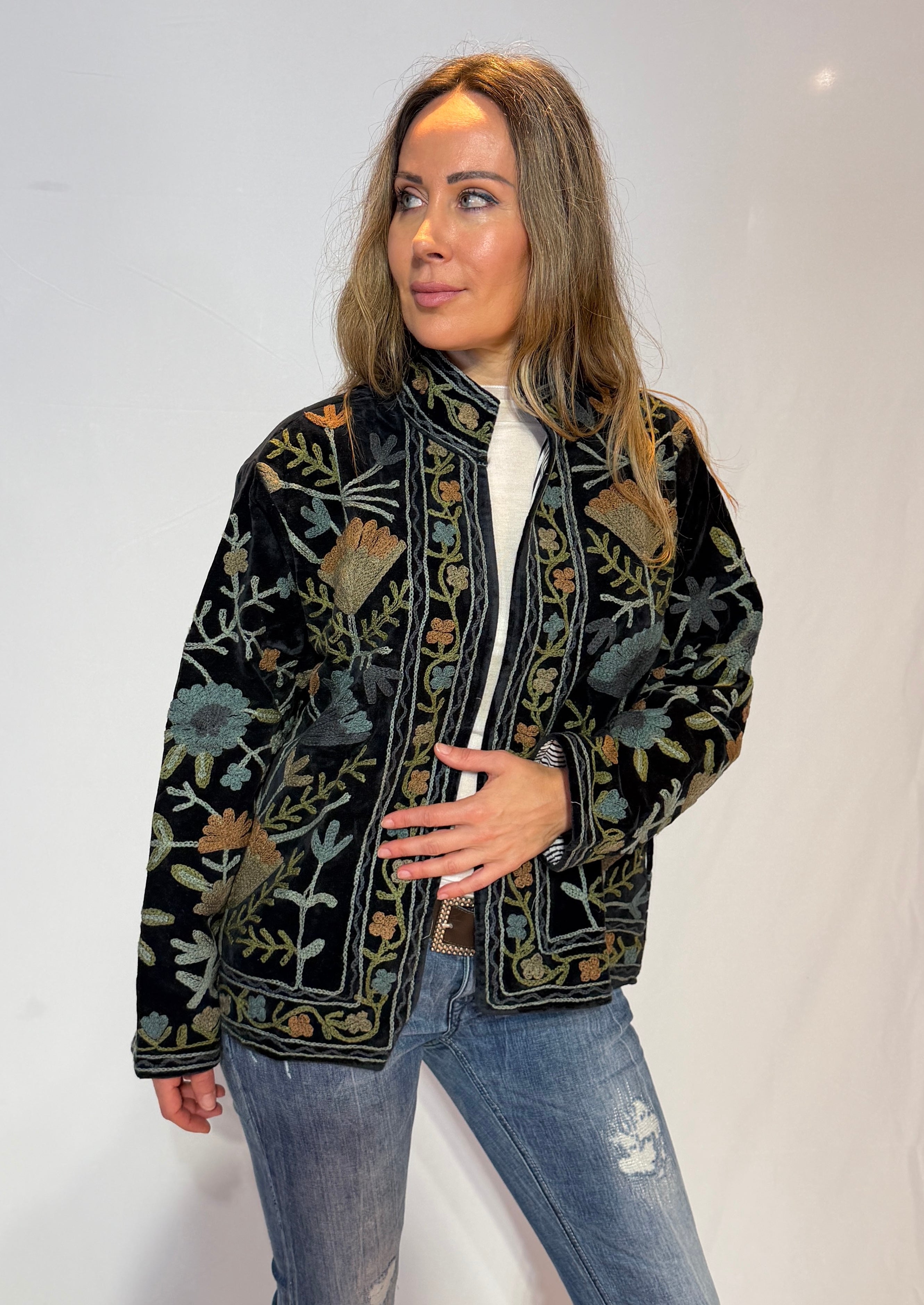 Hand-Embroidered Suzani Jacket – Midnight Black & Sage Wildflower