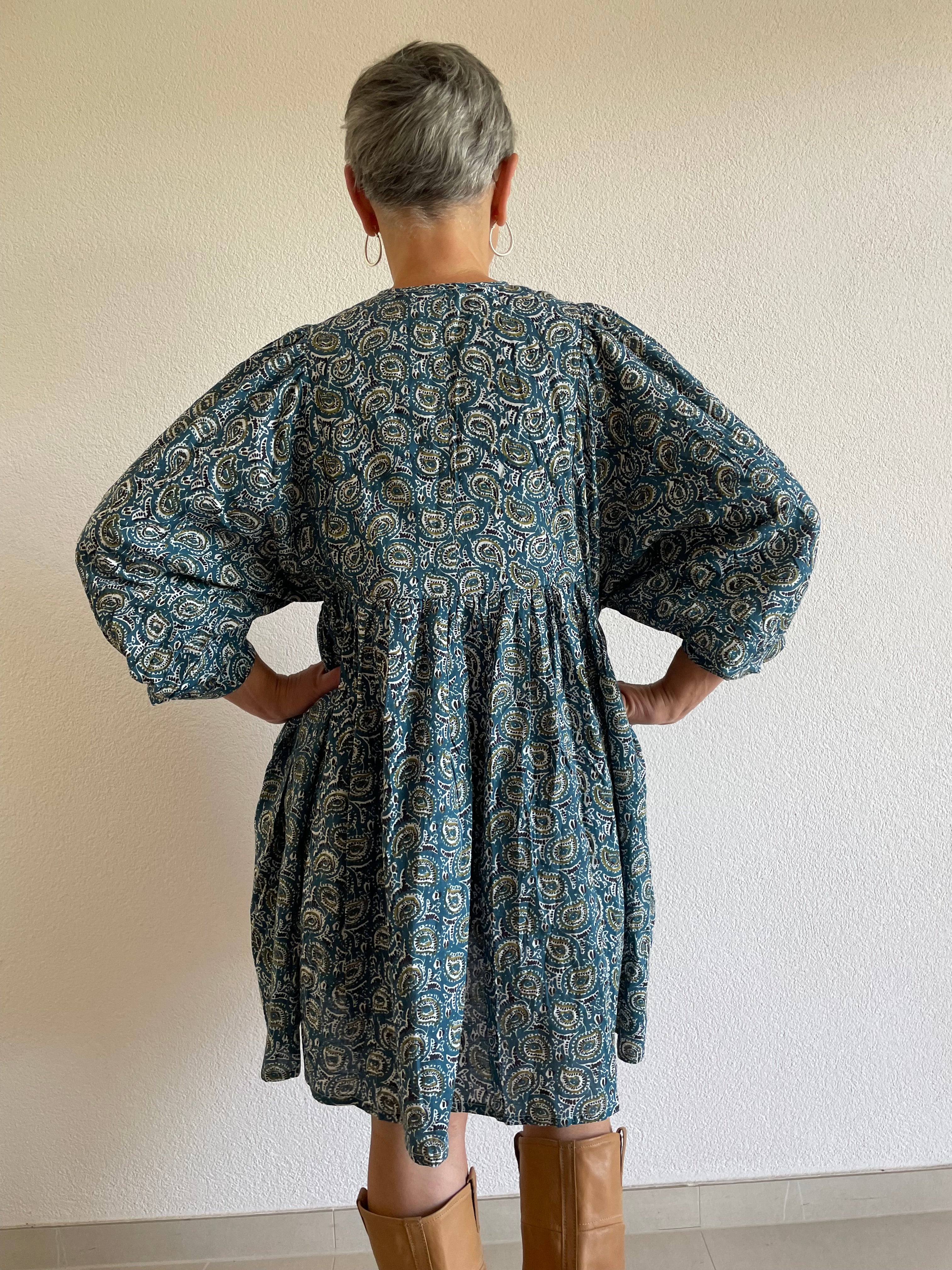 Ocean Bloom Handbedrucktes Kleid