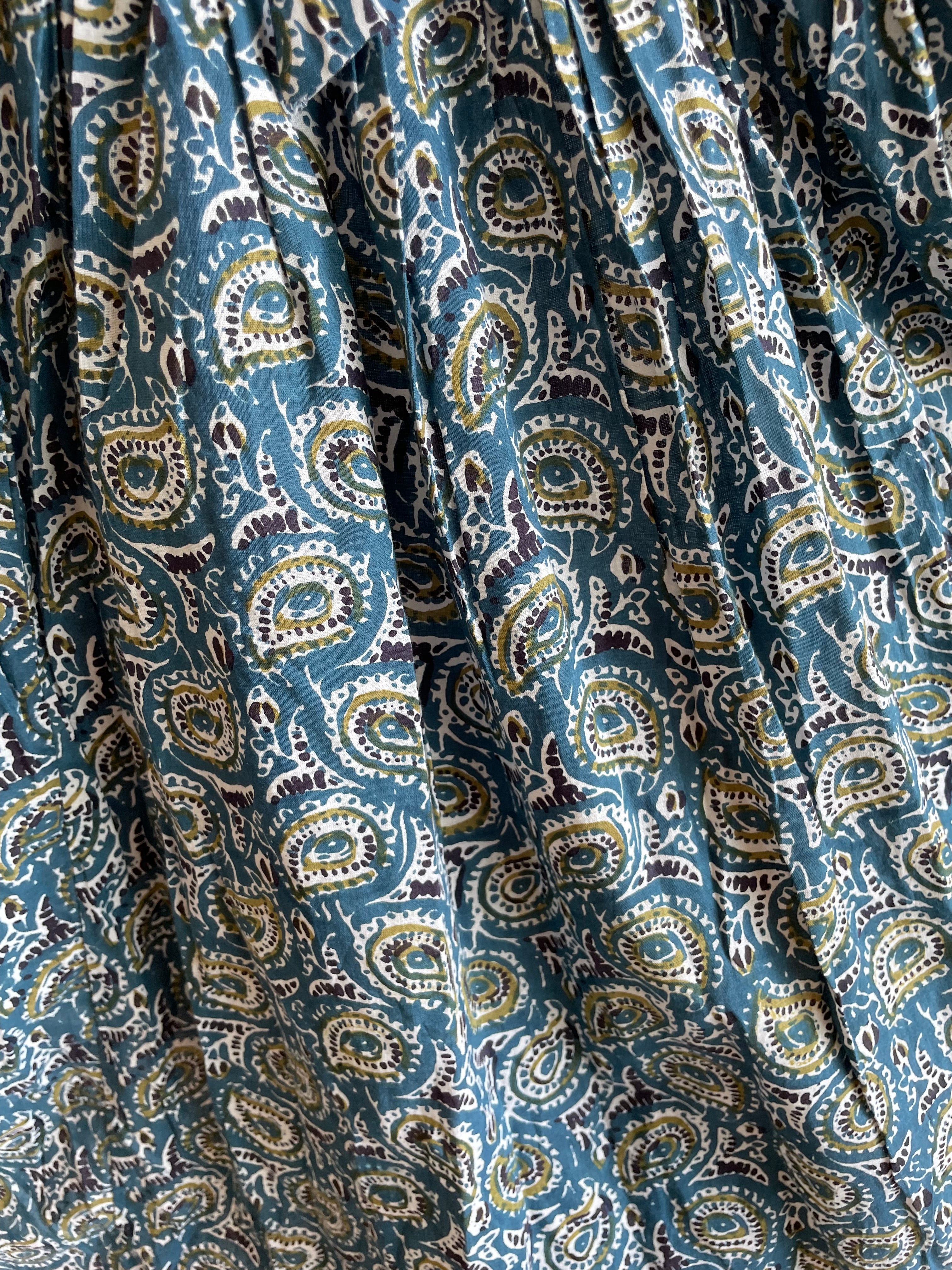 Ocean Bloom Handbedrucktes Kleid