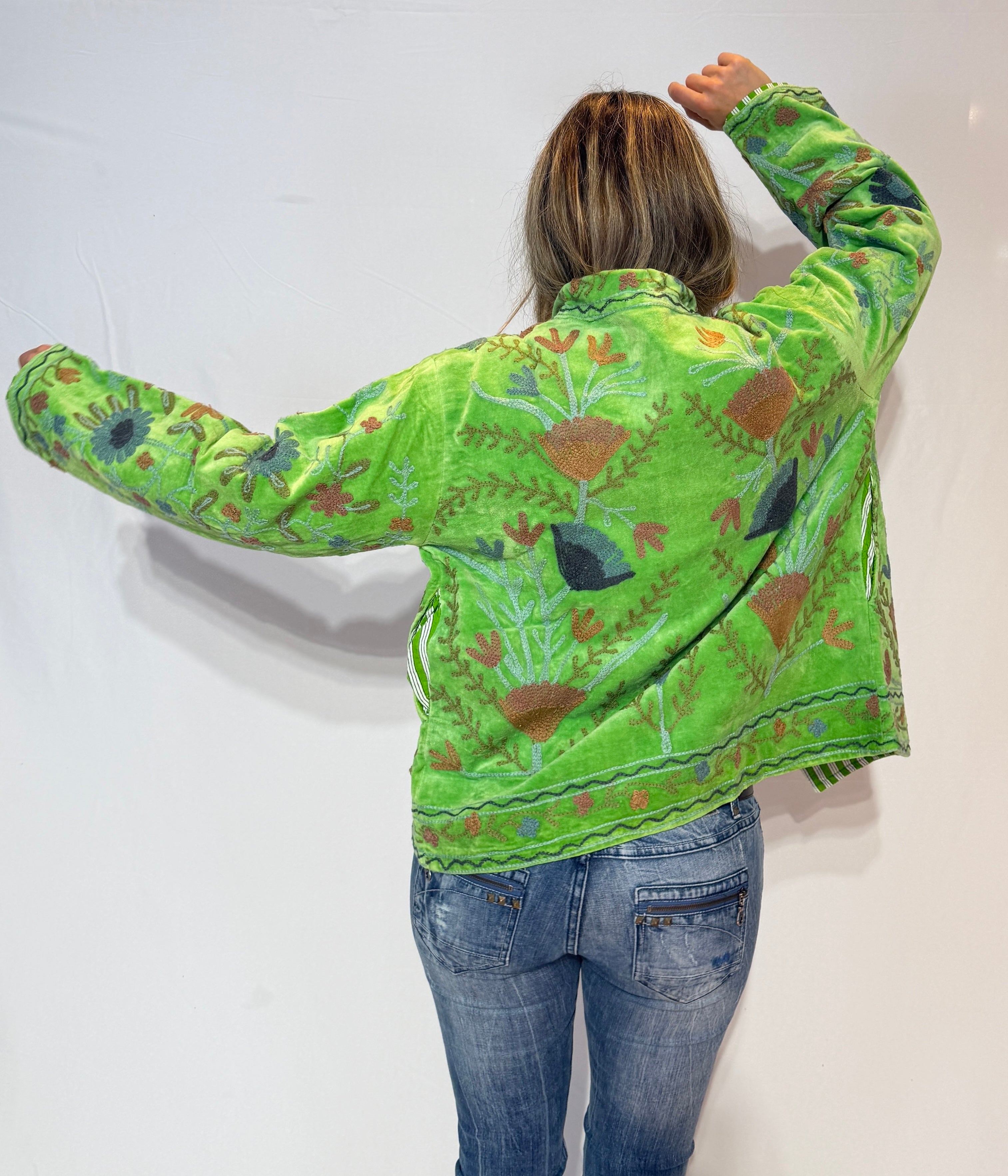 Hand-Embroidered Suzani Jacket – Lime Green & Slate Daisy