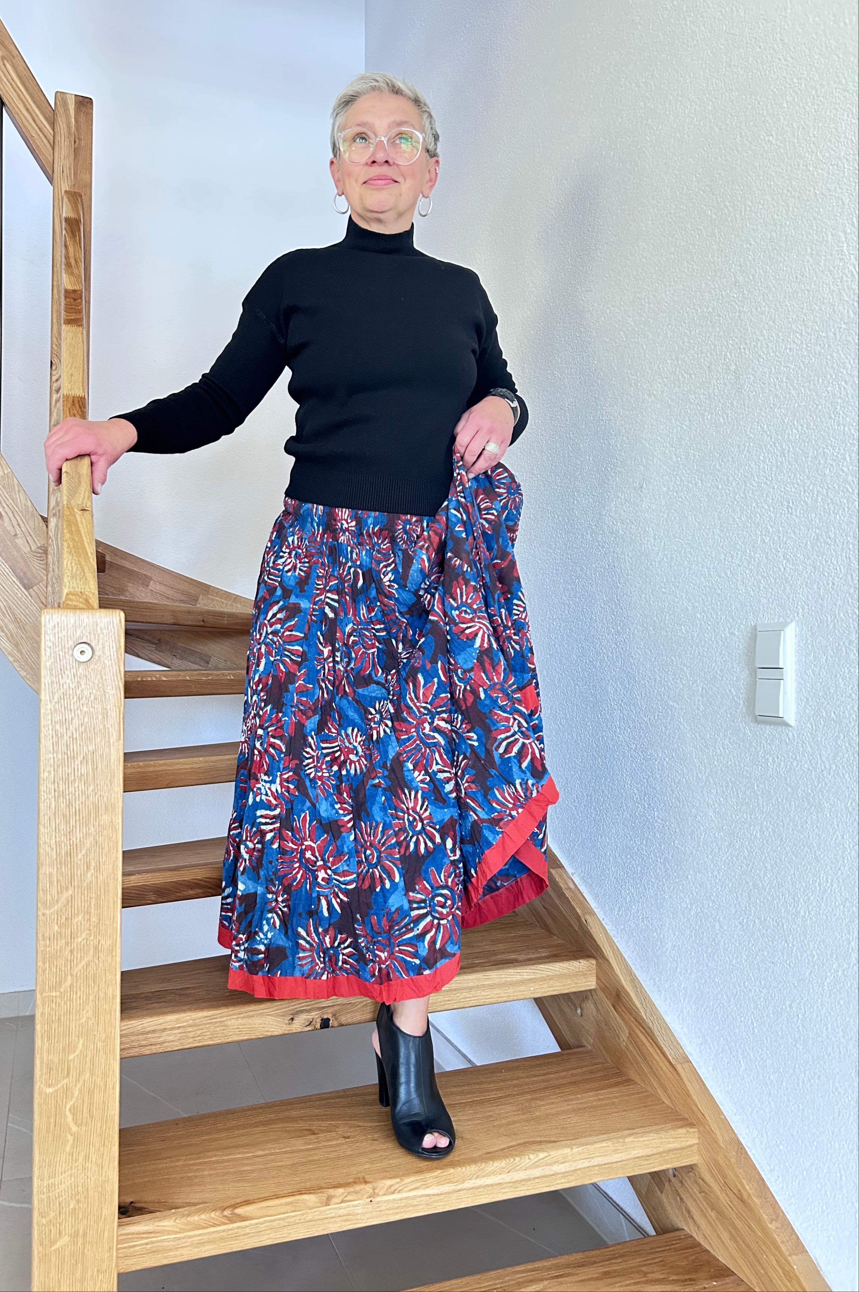 Der Indigo Bloom Hand Block Printed Rock