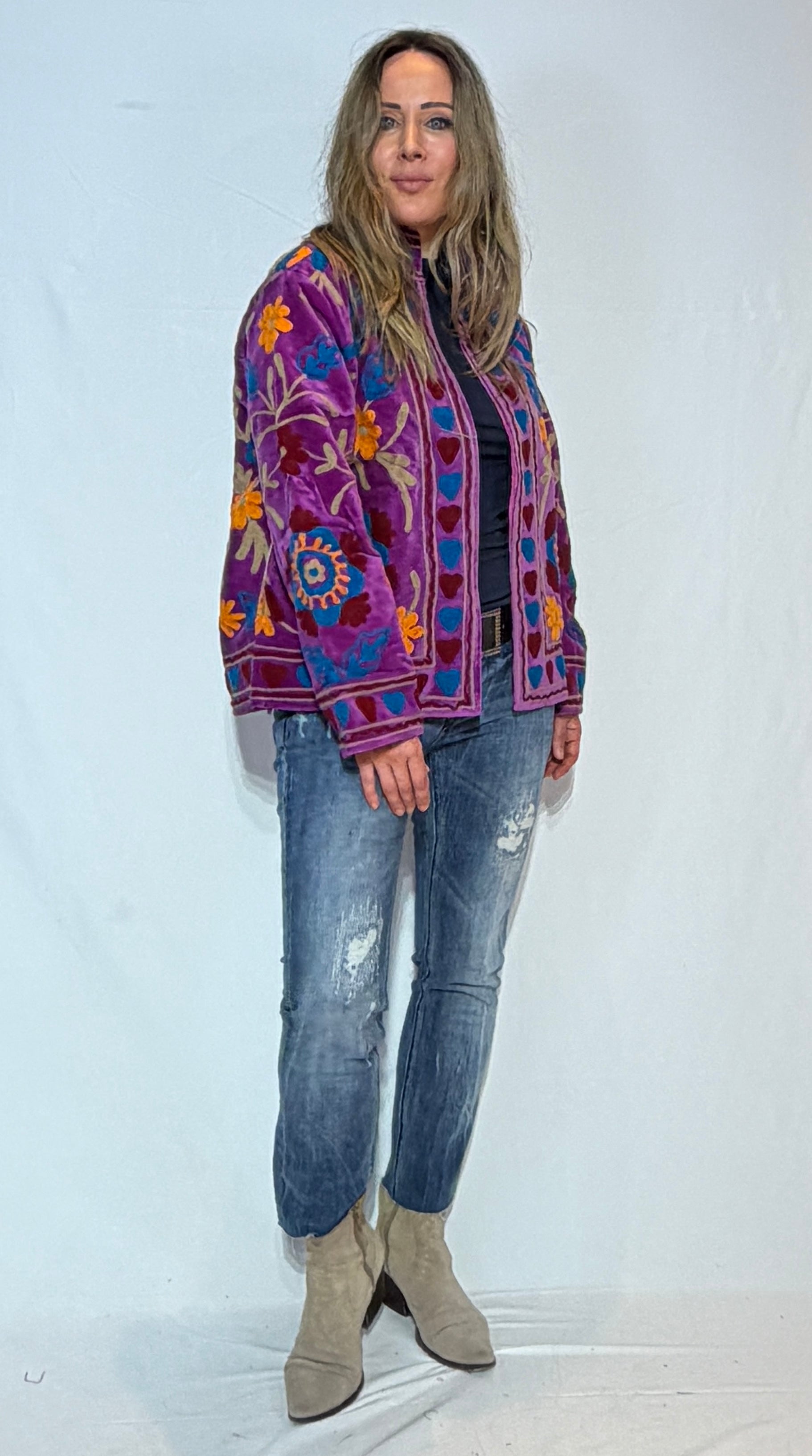 Hand-Embroidered Suzani Jacket – Orchid Purple Heart & Golden Bloom