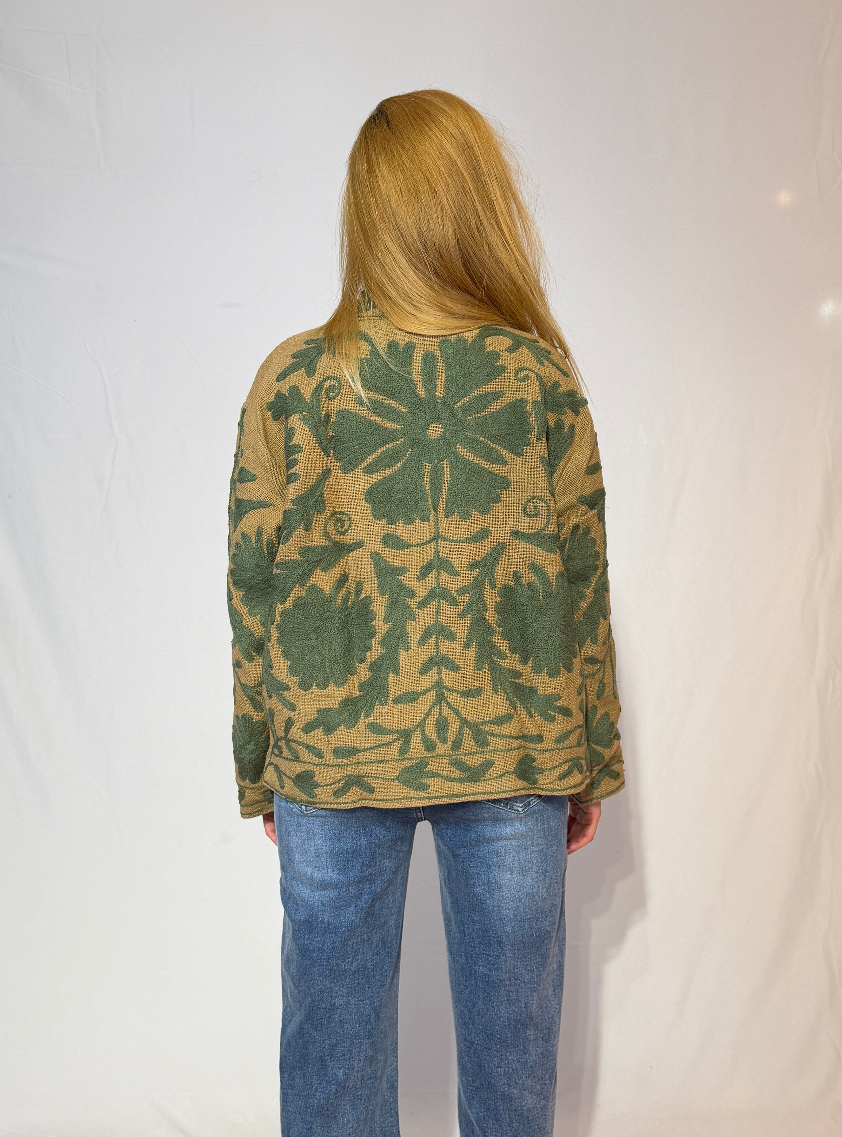 Suzani-Baumwolljacke, handbestickt – Goldene Olive