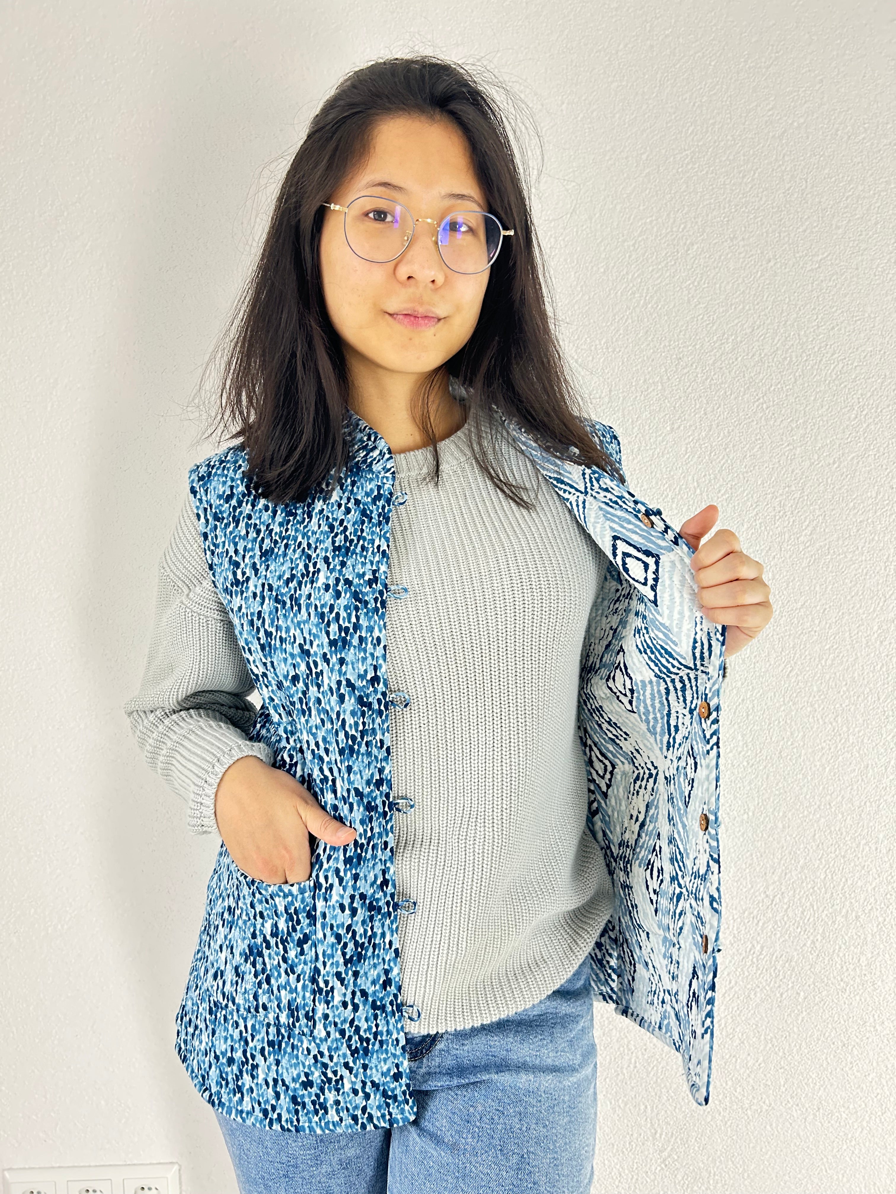 Blue Mirage Handbedruckte Wendeweste