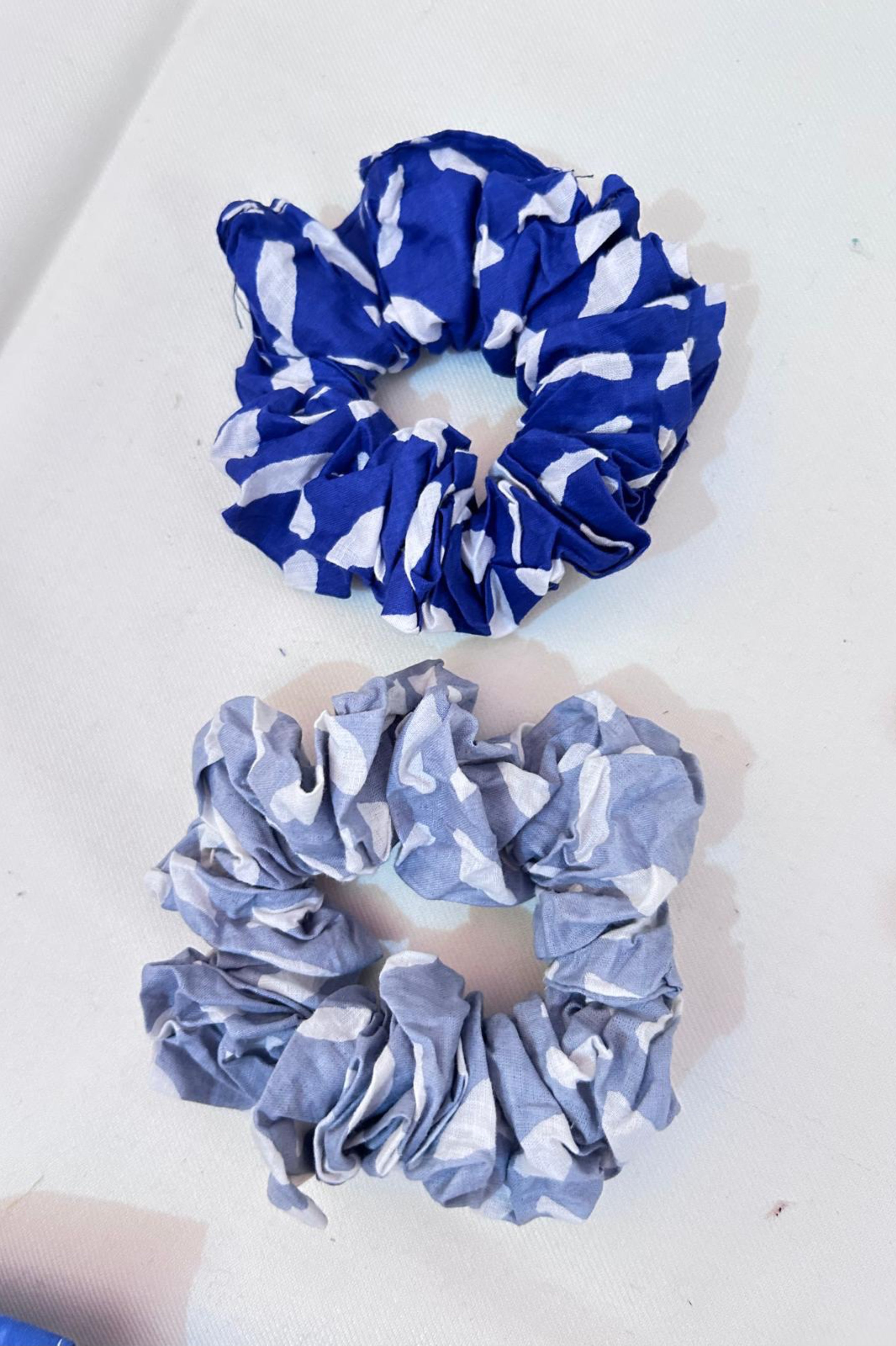 Sky Wave Block Printed Scrunchie-Set